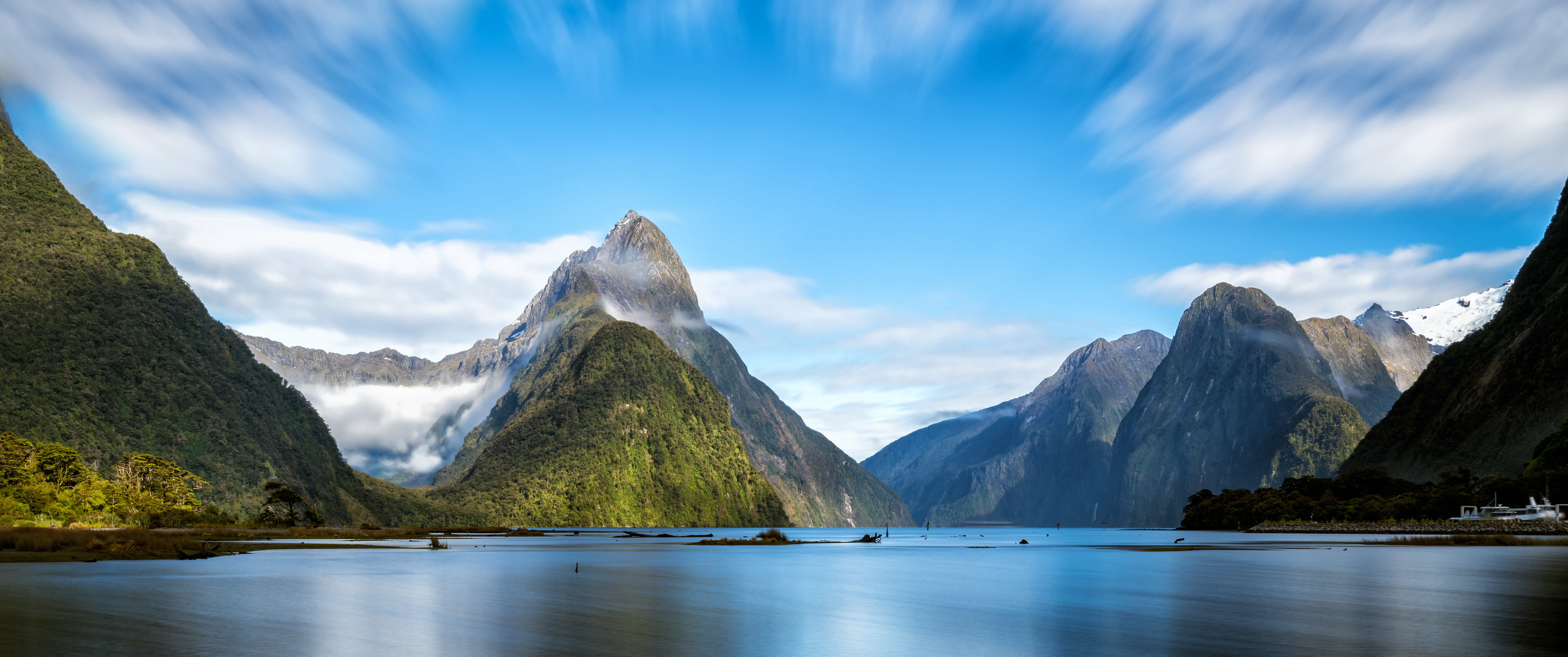 Milford Sound, New Zealand.