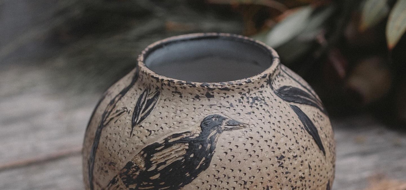 A magpie-inspired piece by The Muddy Kip.