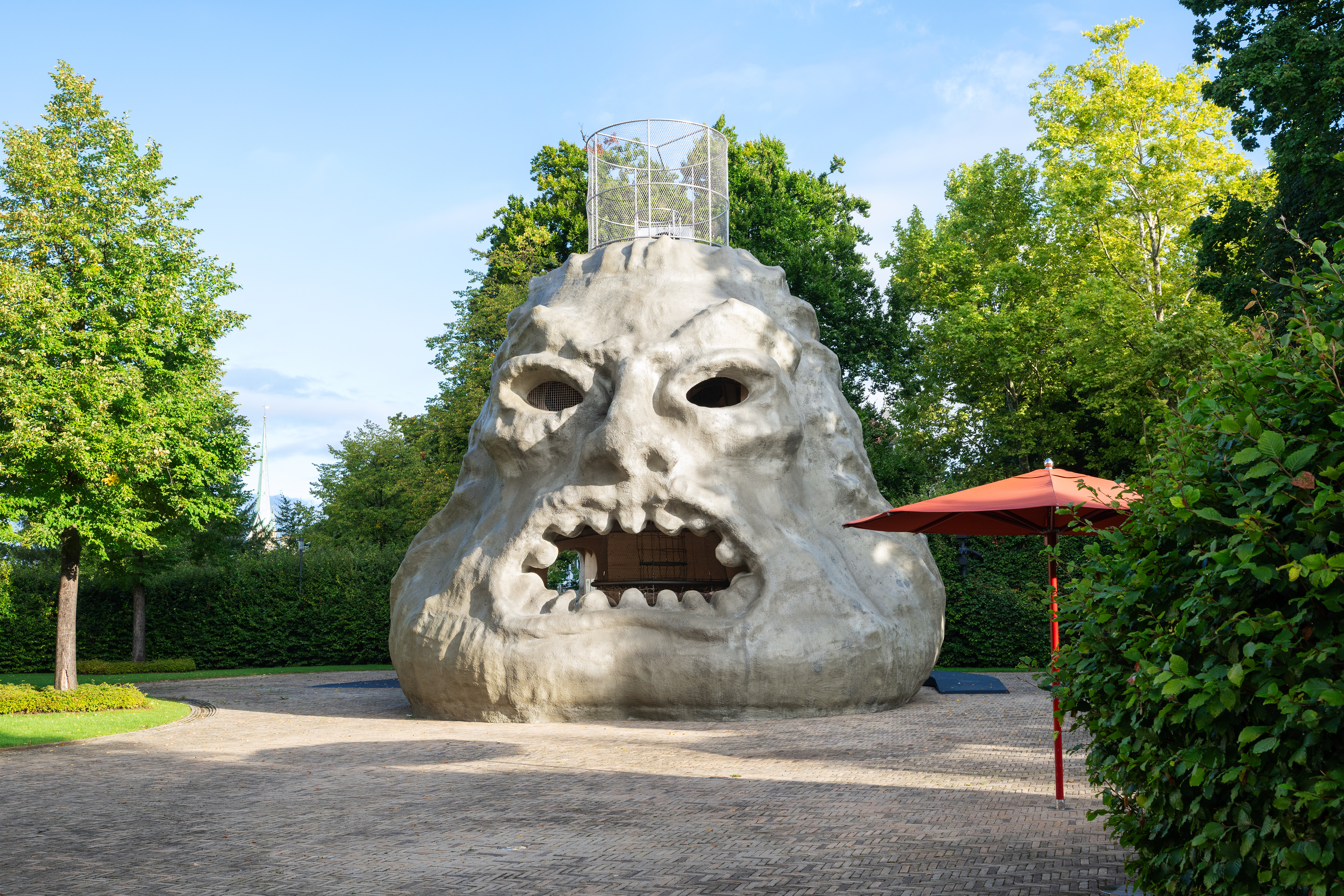 Garden of the arts: Monster Chetwynd | Kunsthaus Zürich