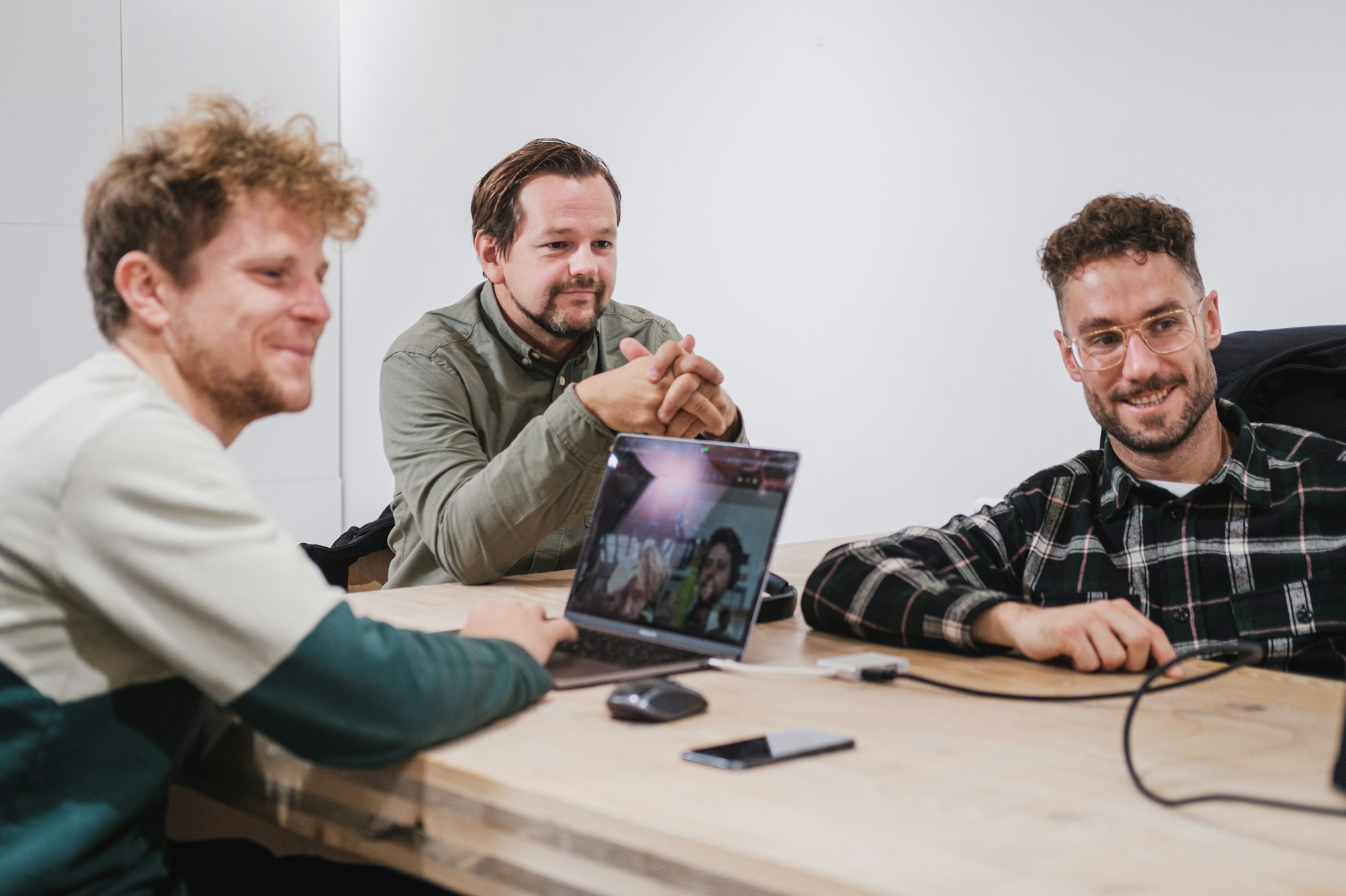 Skilpod team members during a meeting
