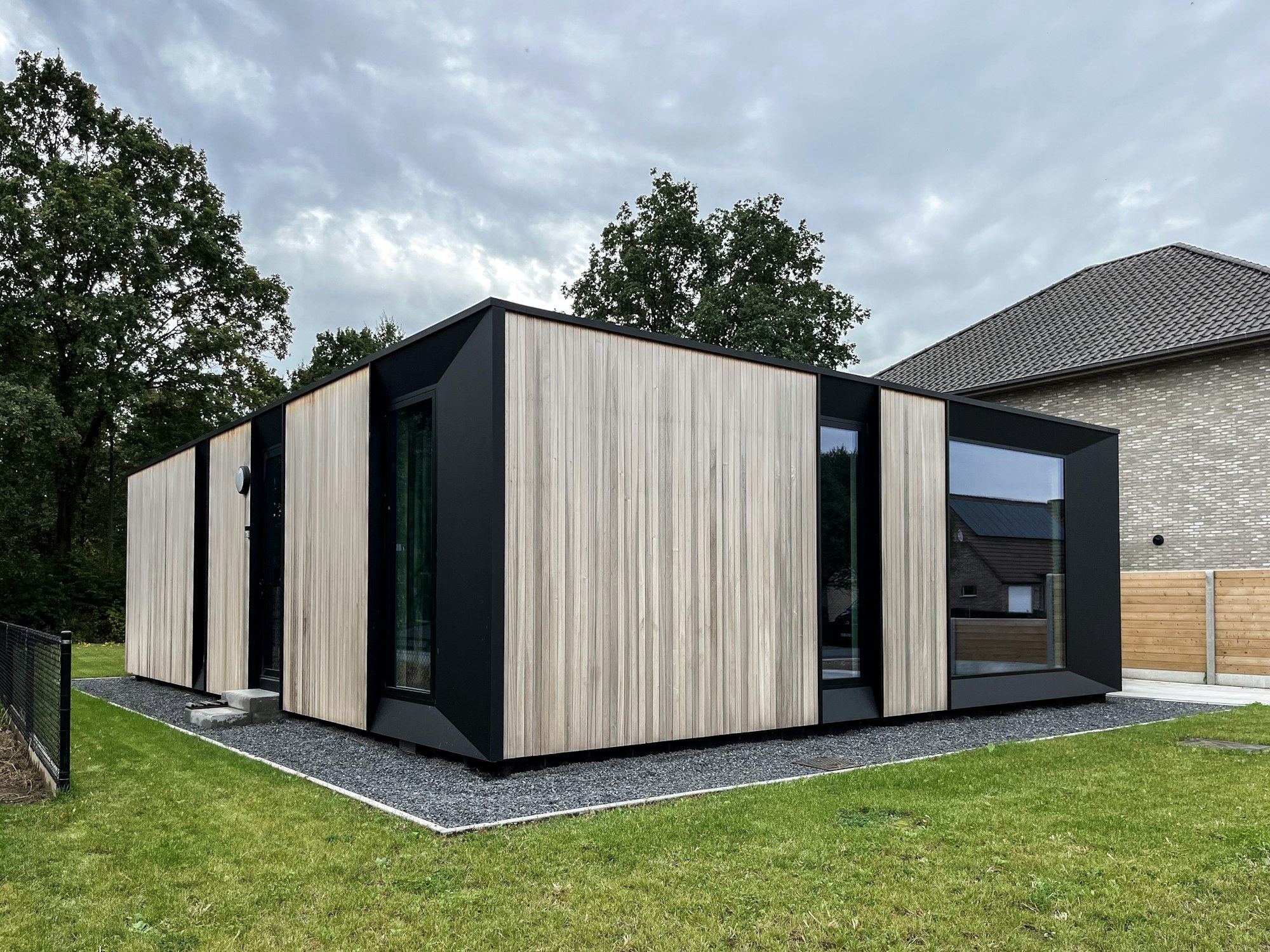 Skilpod #108 — houtskeletbouw bungalow woning met 2 slaapkamers, modern design in natuurhout