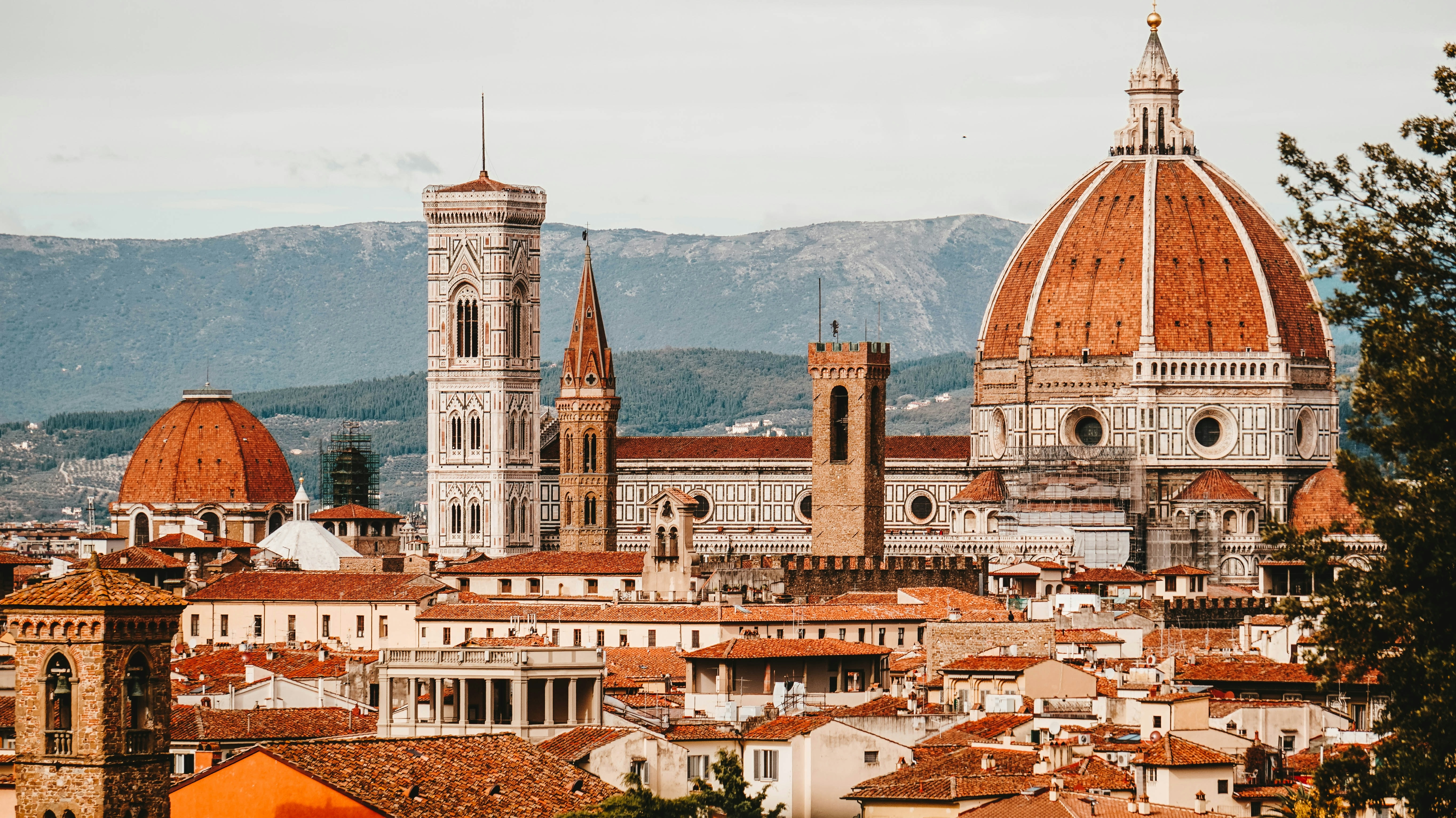 Picture of a rooftop view in Florence, Italy. 