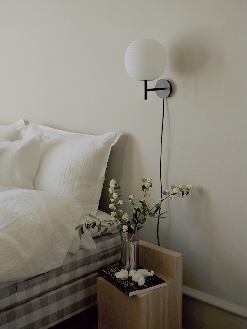 Lantern Wall Lamp