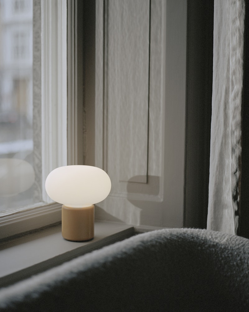 Karl-Johan Portable Table Lamp