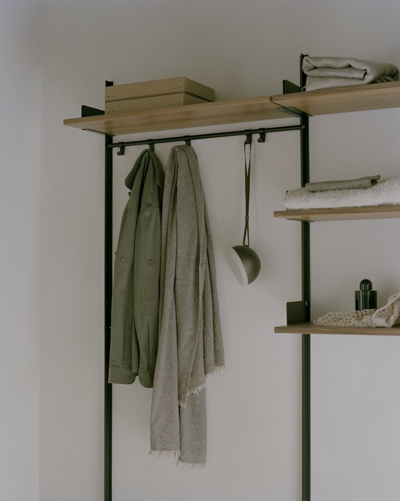 New Works Rack w. Hooks