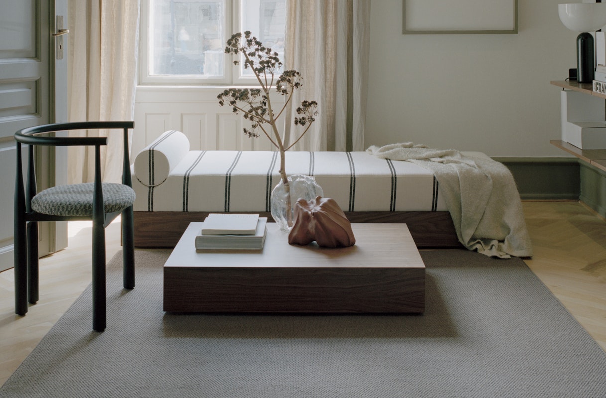 Mass Wide Coffee Table