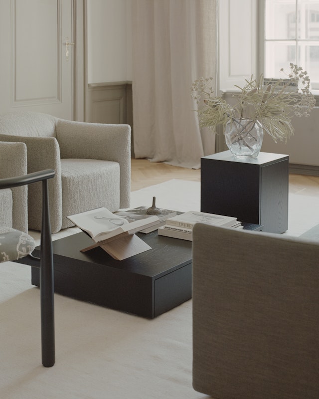 Mass Coffee Table w. Drawer