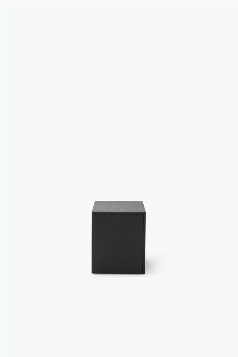 Mass Side Table w. Drawer