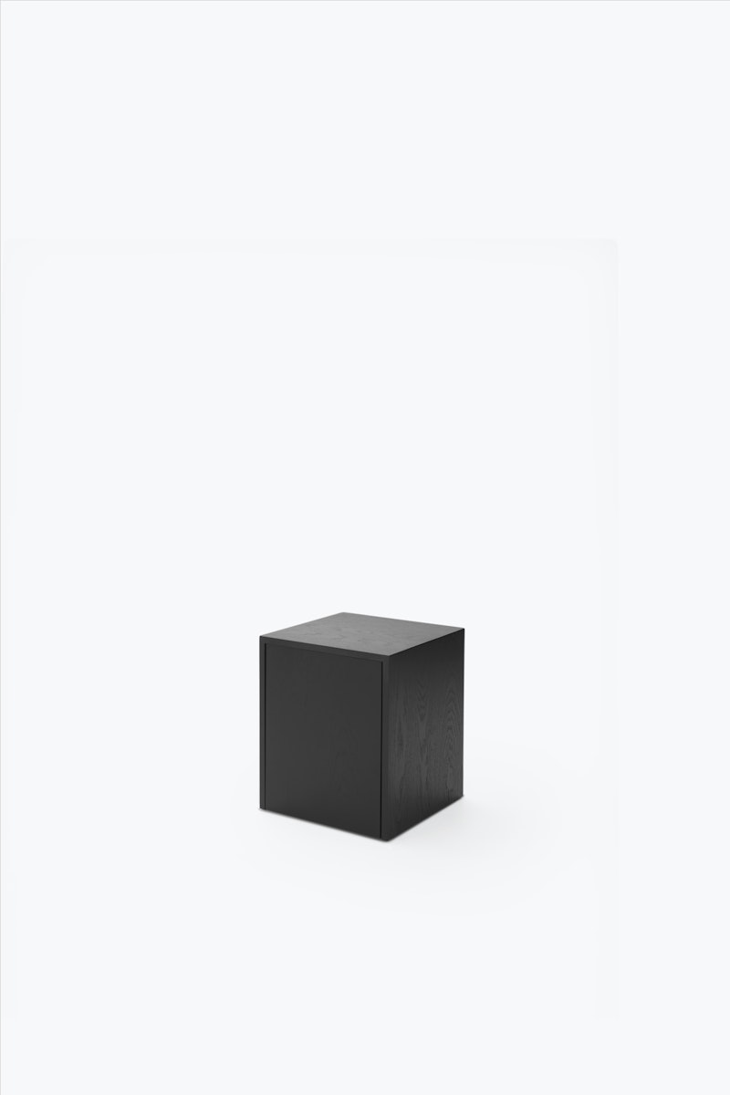 Mass Side Table w. Drawer