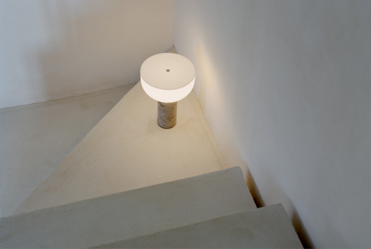 Kizu Portable Table Lamp
