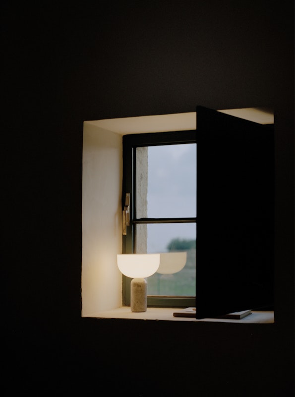 Kizu Portable Table Lamp