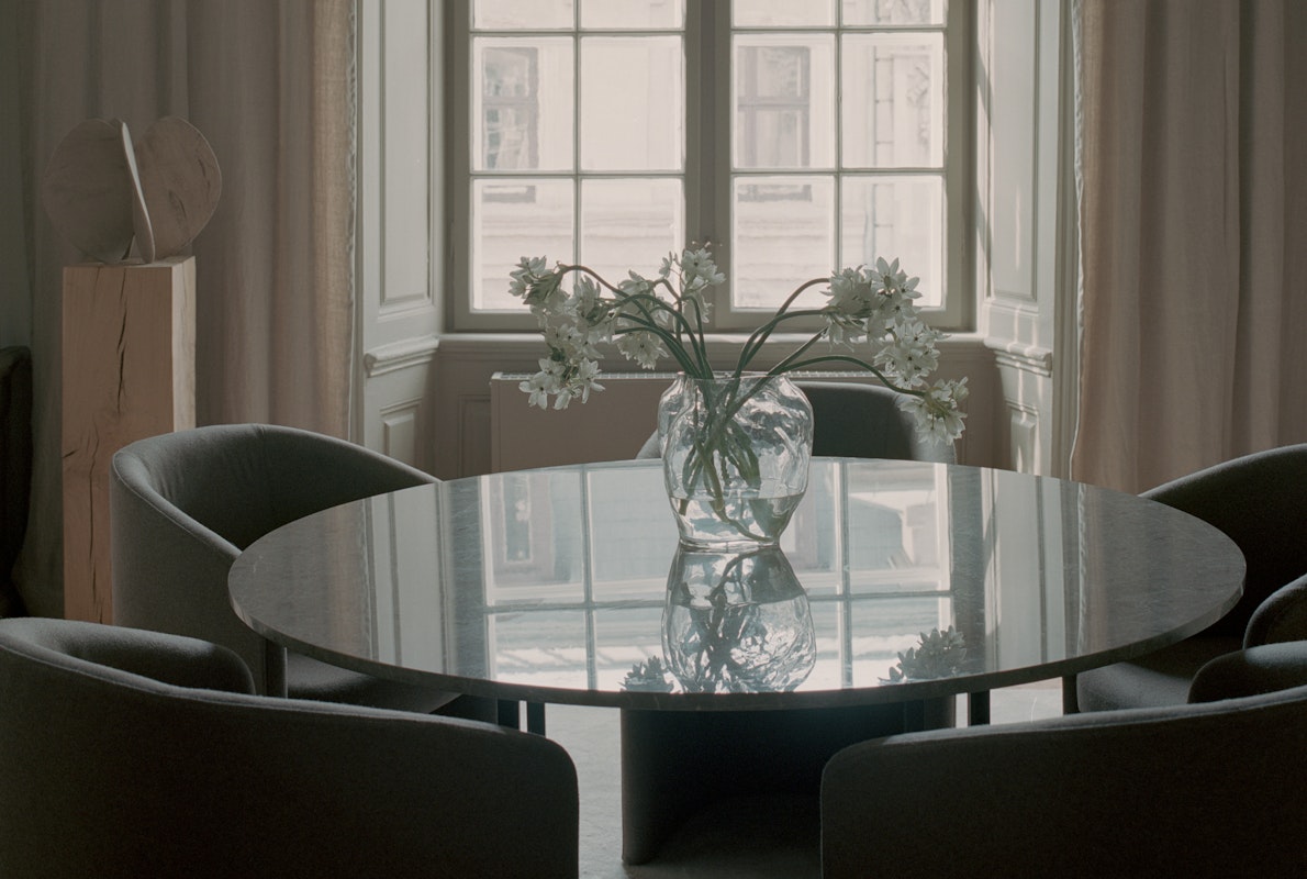 Florence Dining Table Ø145