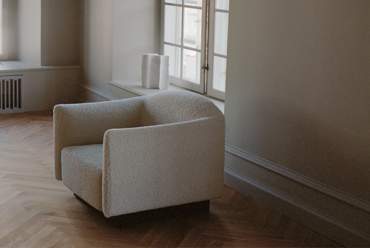 Shore Lounge Chair Extended Base