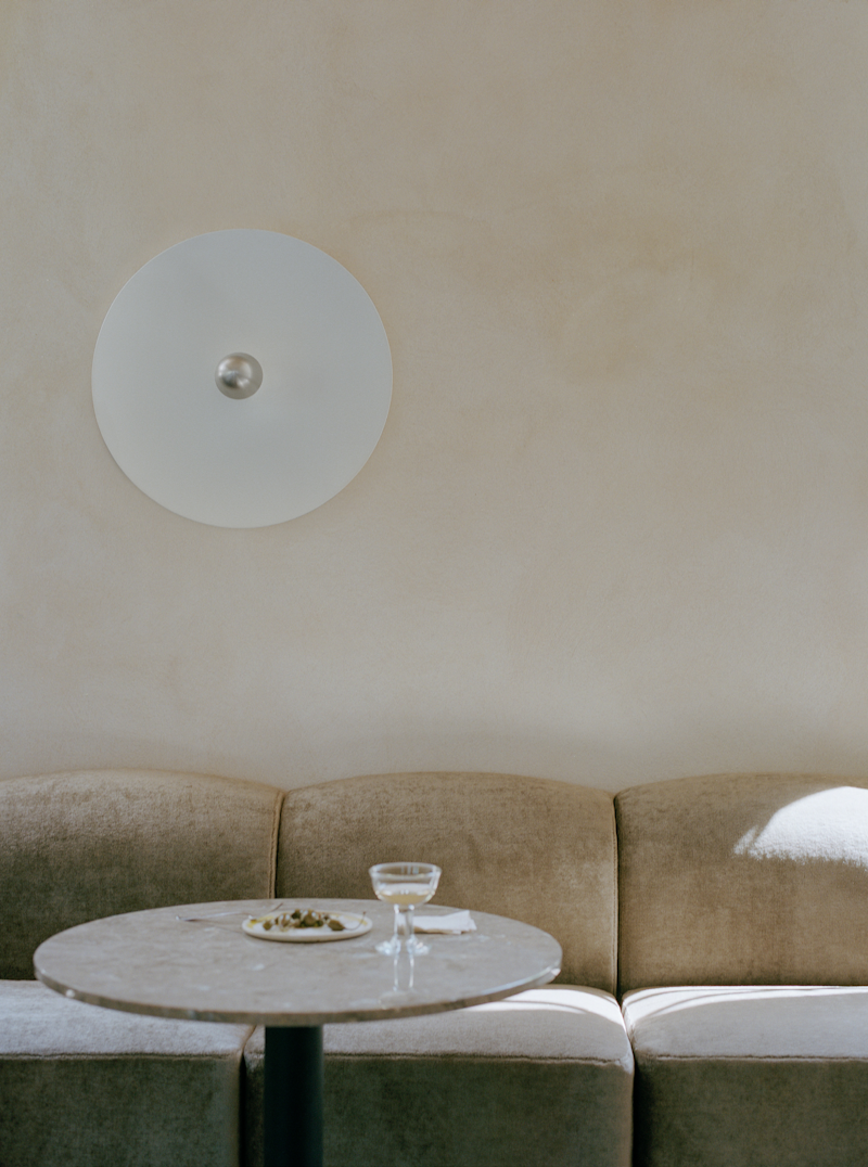 Kantarell Wall & Ceiling Lamp