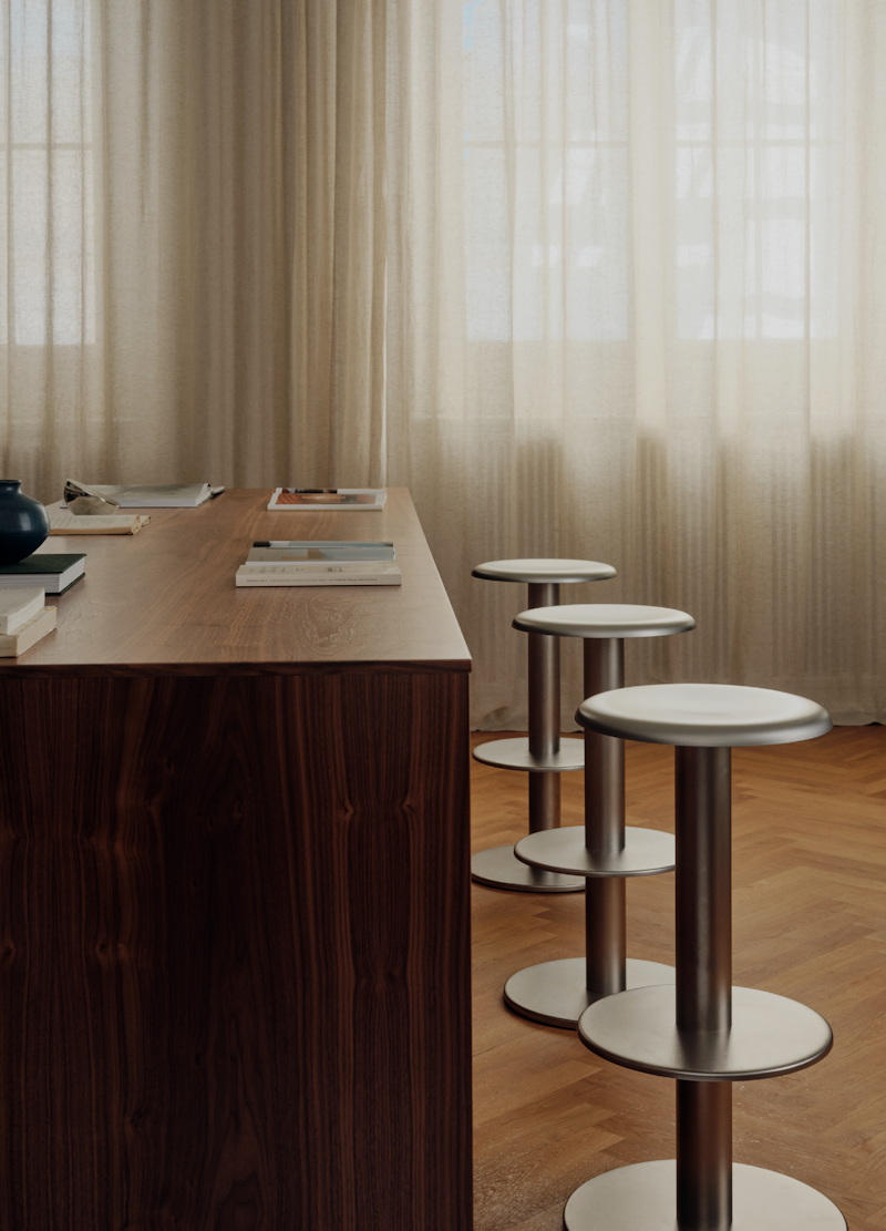 Coupe Bar Stool 75 cm