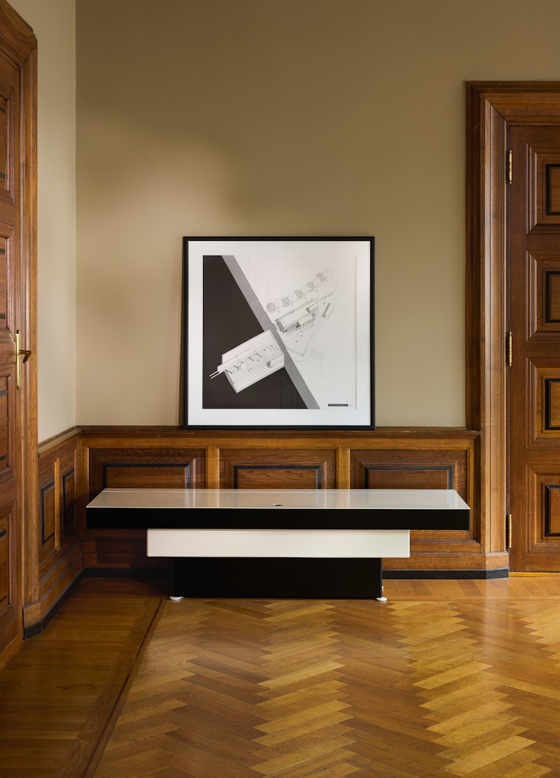 Unit 006 Sideboard
