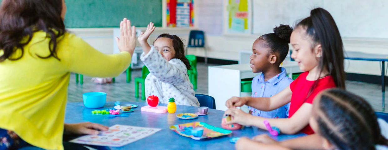 Children's learning process in the classroom with a teacher