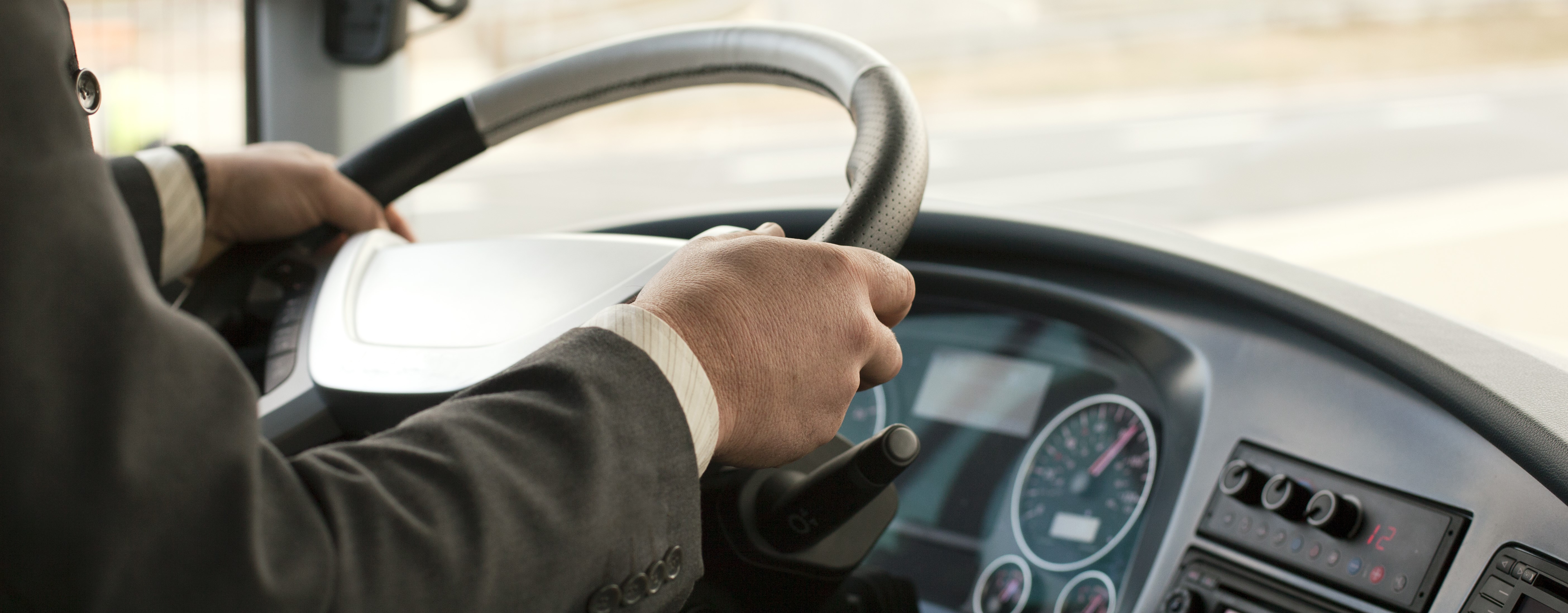 Conducteur au volant