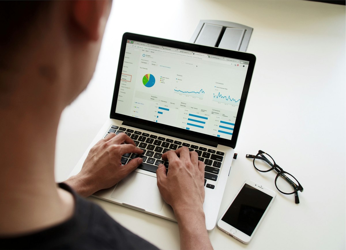 5 Payroll KPIs and Metrics to Track