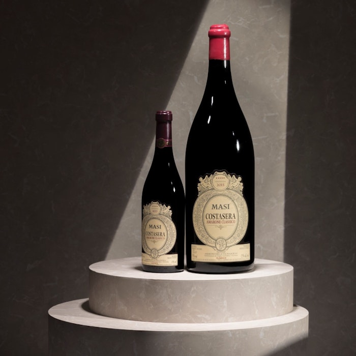 https://www.datocms-assets.com/50627/1647426290-5-1_costasera-2015-jeroboam.jpeg?auto=format&h=700