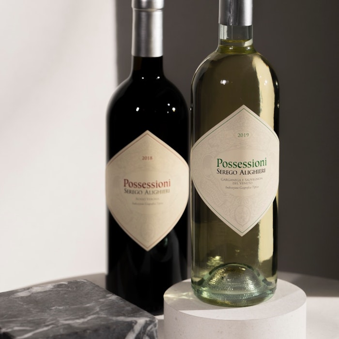 https://www.datocms-assets.com/50627/1656691497-1_possessioni_bianco4.jpeg?auto=format&h=700