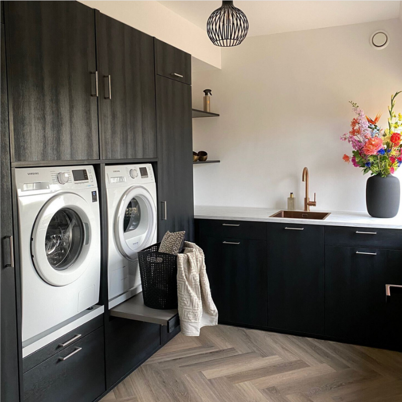 Vind plank voor droger en wasmachine op - april 2026