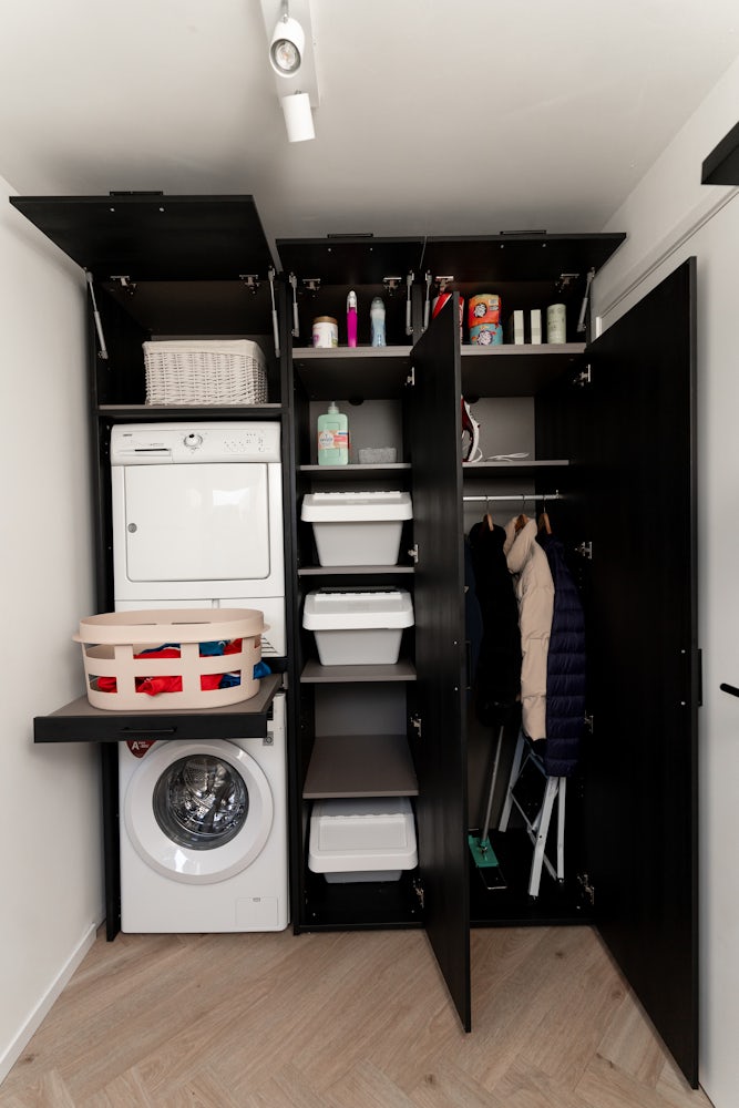Washtower Maximize space in your utility room with the efficient slimline cupboard, a sleek and space-saving solution for accommodating your washer and dryer