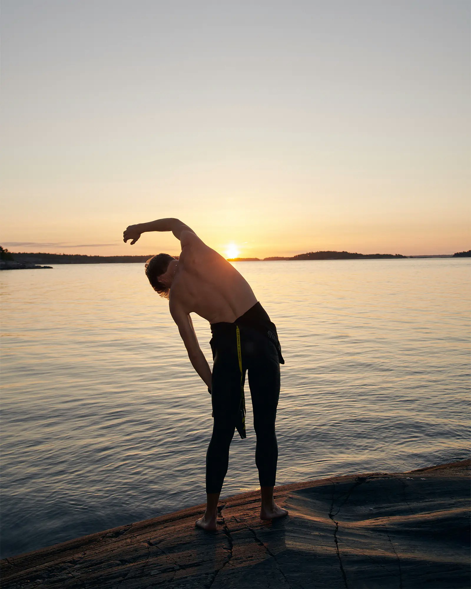 1697094653-lifestyle-0008_flowlife-swim-08.webp?auto=format\u0026dpr=1\u0026w=1600
