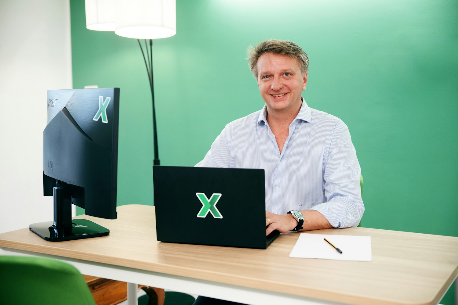 Federico Sforza al lavoro nei nuovi uffici di Banca AideXa