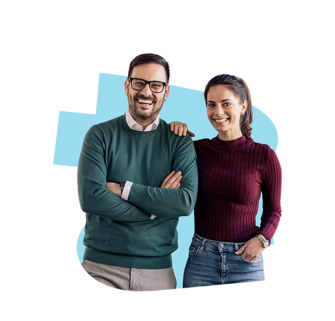 Coppia di giovani ragazzi sorridenti