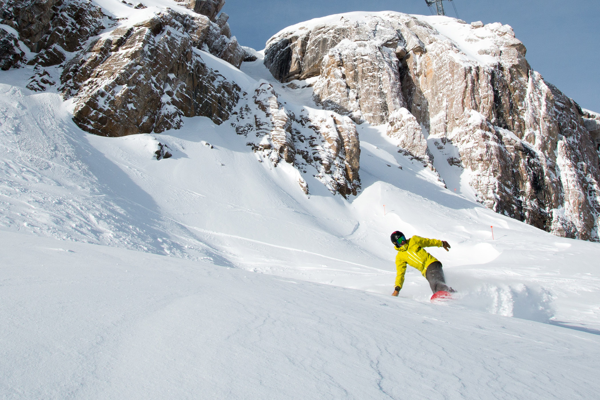 Snowboarding East Ridge