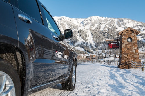 Jeep turning into Teton Village