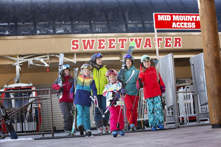 Family walking off Sweetwater at the mid-station