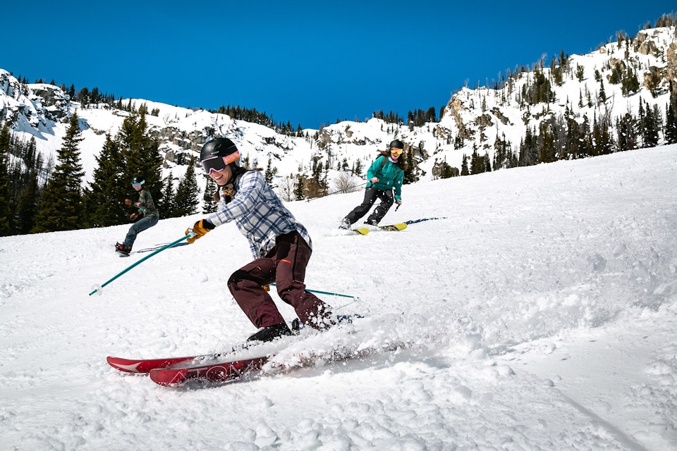 Skiing in spring