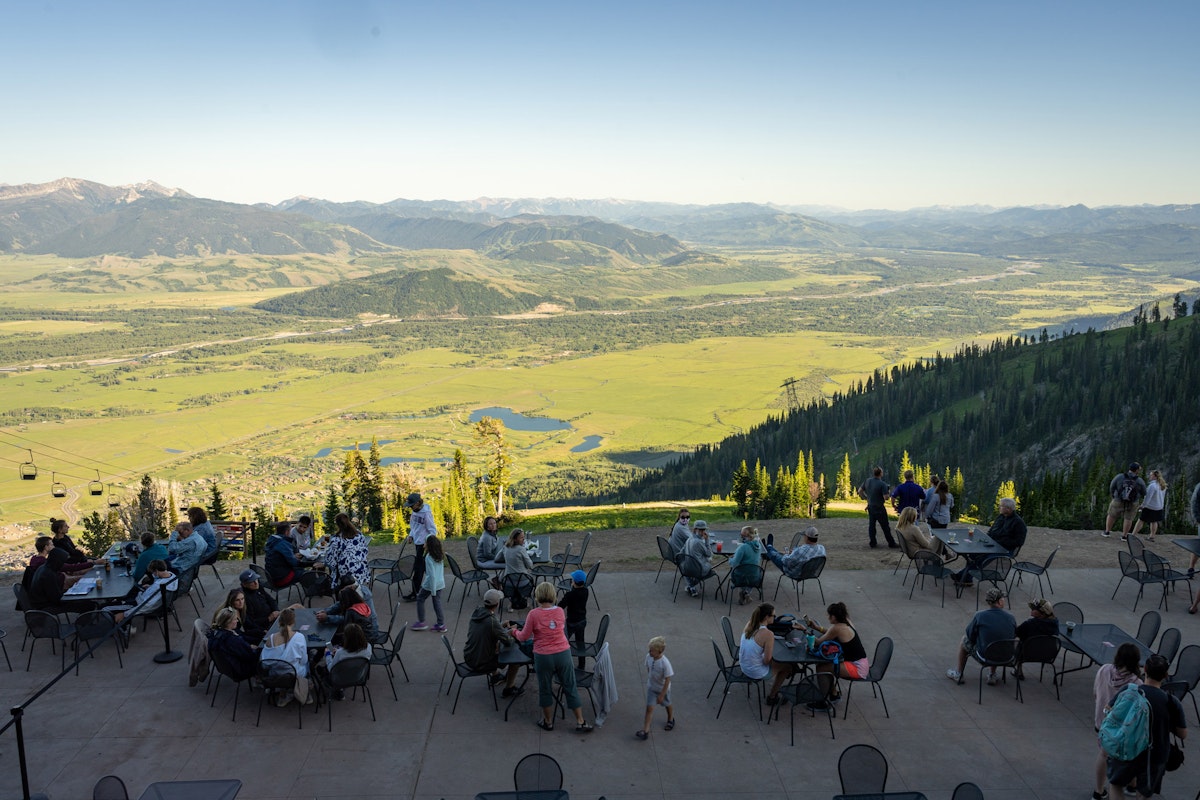 Top 5 Tips to Enjoy Piste and The Deck this Summer