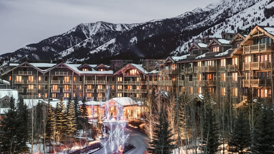 Beautiful exterior of Four Seasons on the slopes