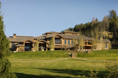 Exterior view of the Grand View Lodges with lush green grass