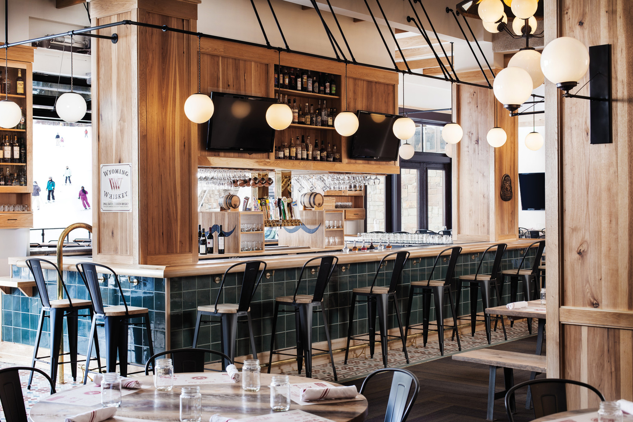 Bar at the Four Seasons