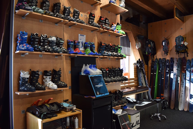 JH Sports ski boot wall