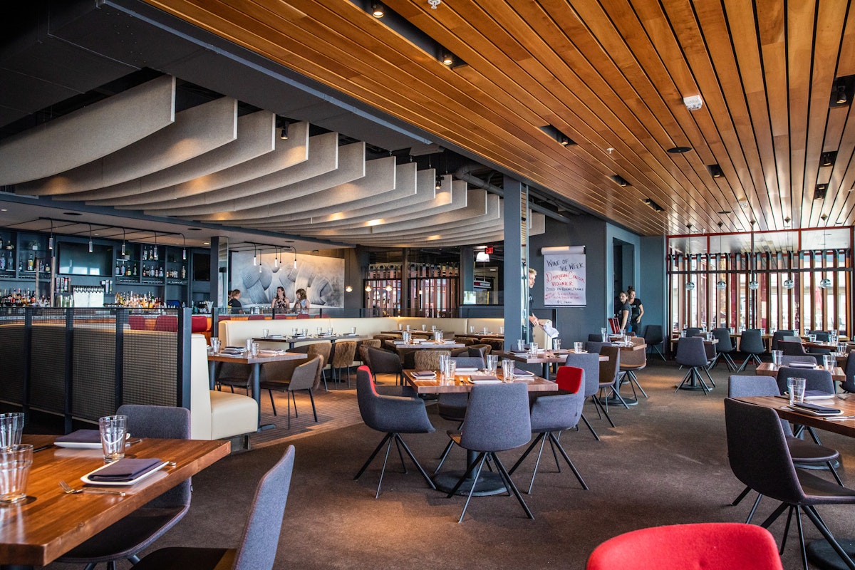 Piste Mountain Bistro interior