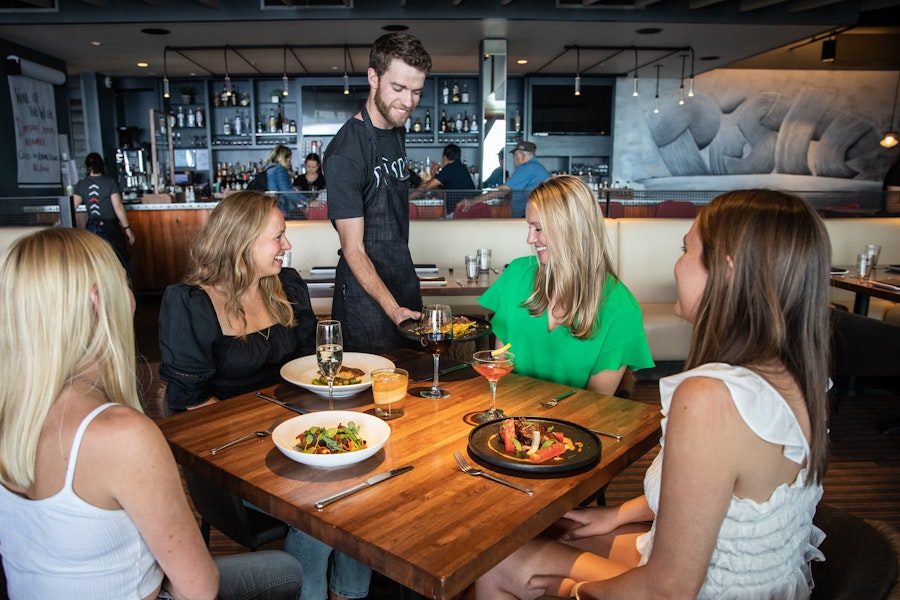 Piste Mountain Bistro table