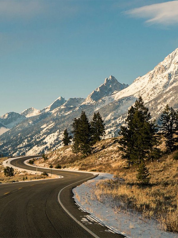 road to the tetons