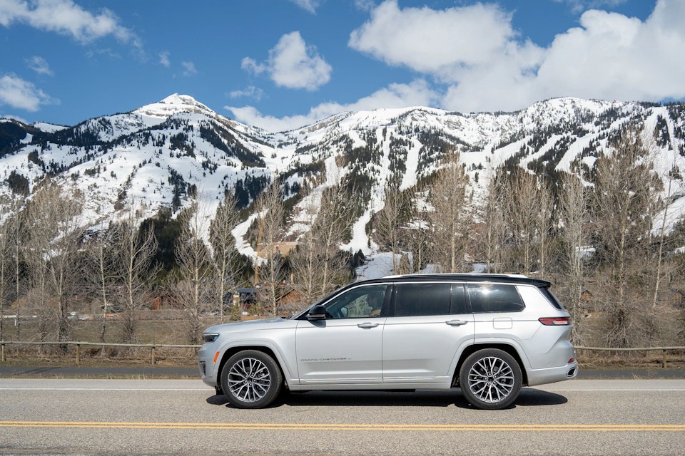 Jeep in front of Jackson Hole Mountain Resort