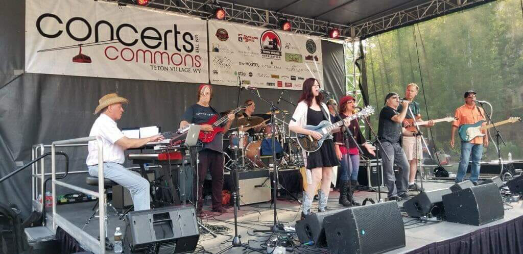 The Experts performing at Concerts on the Commons