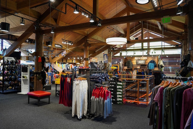 Mountain Outlet