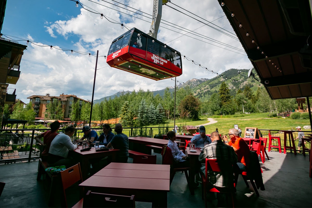 Aerial Tram flying next to RPK3