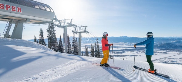 skiers at the top of Casper lift