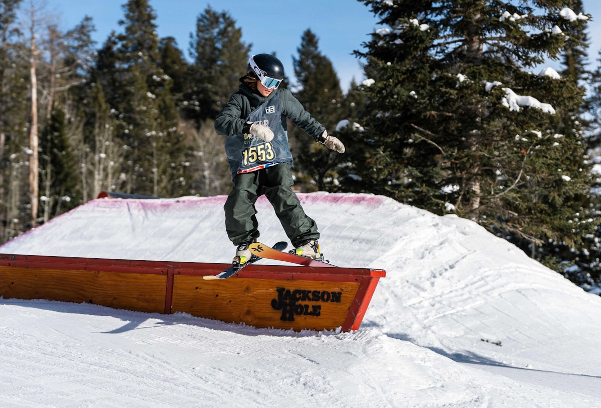 USASA competitor on a rail