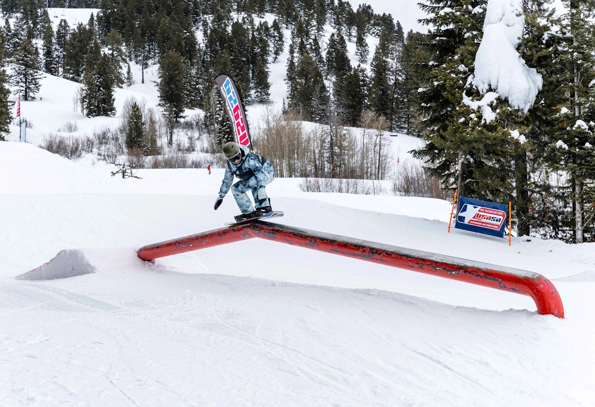 USASA competitor on a rail