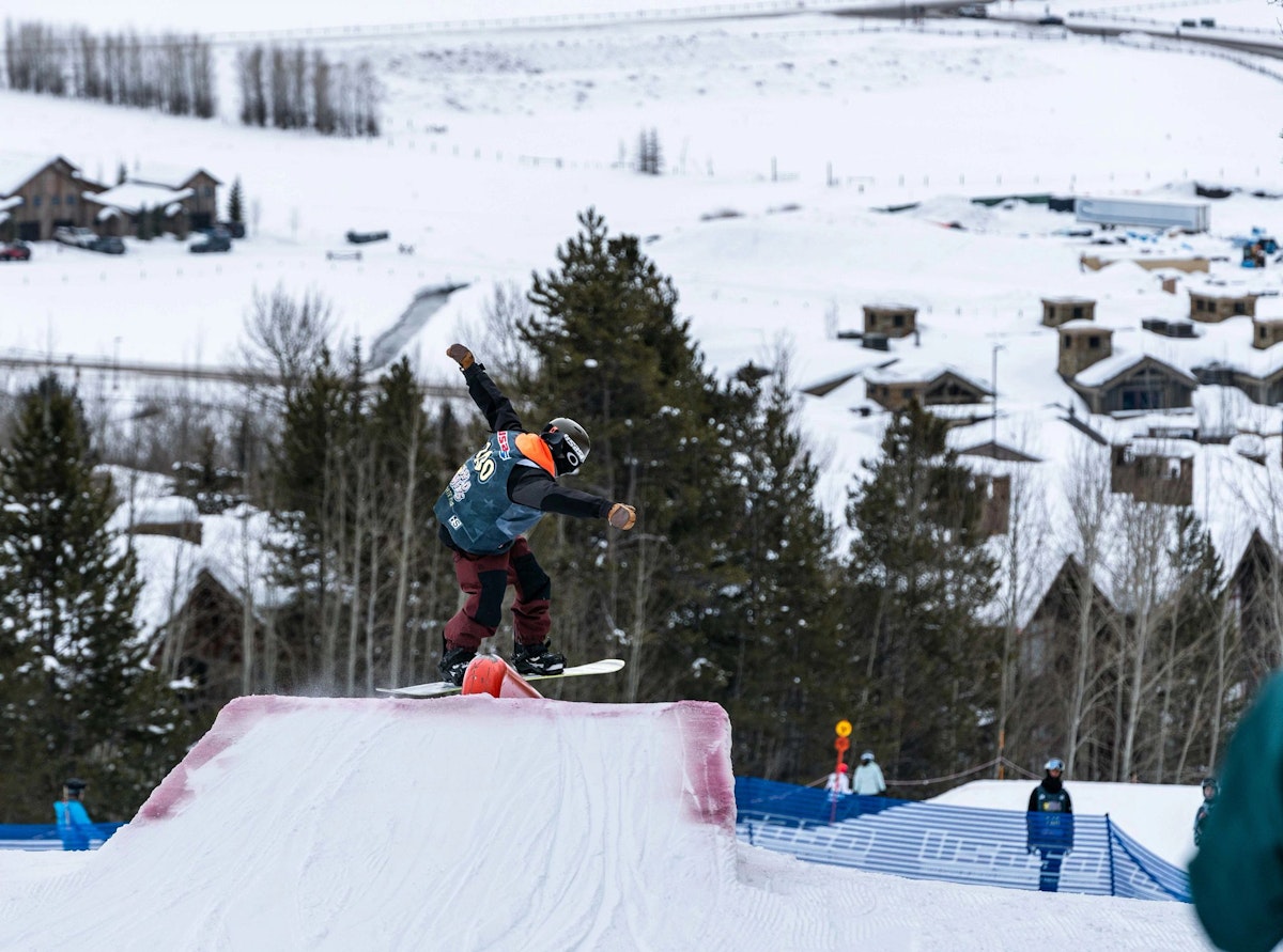 USASA competitor on a rail